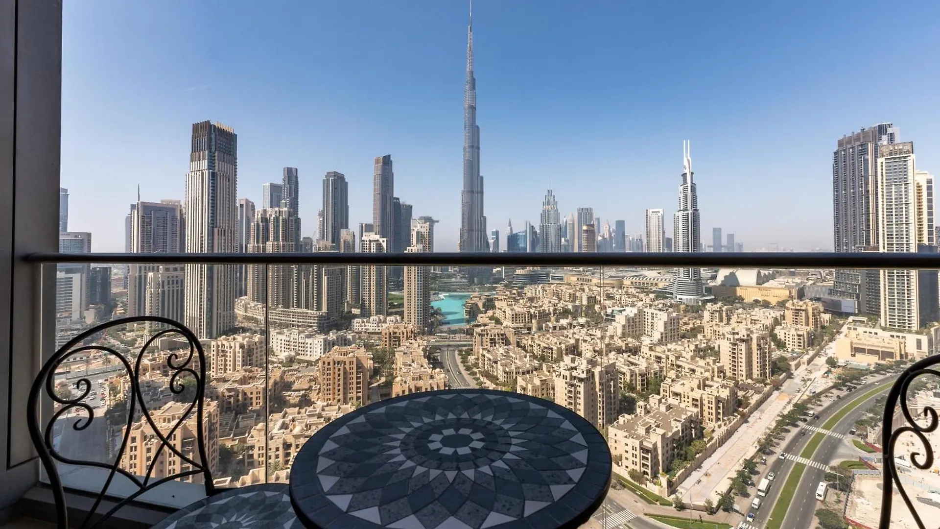 South Ridge 1, Downtown Dubai - Mint Stay 0*,