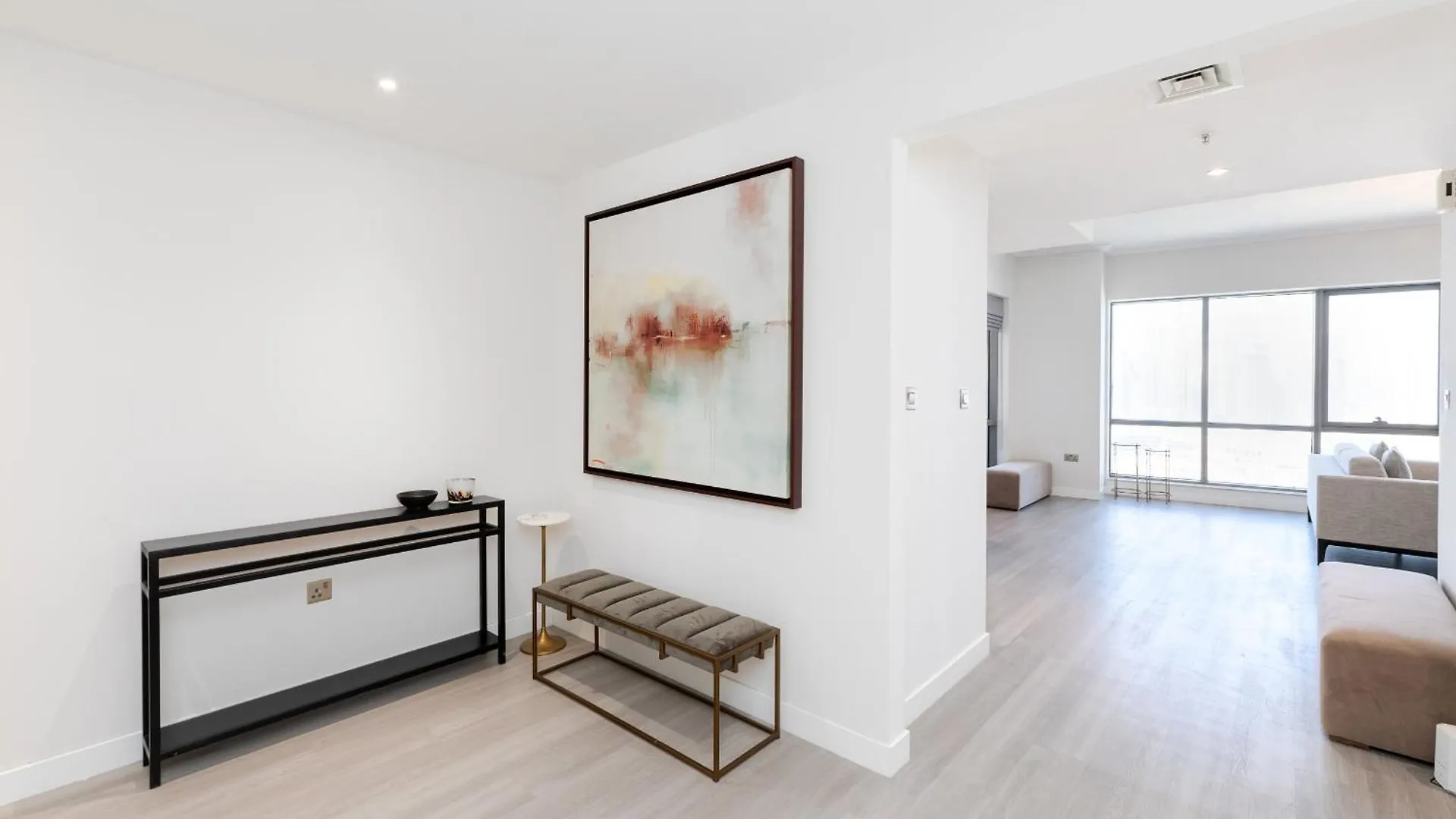 South Ridge 1, Downtown Dubai - Mint Stay Apartment