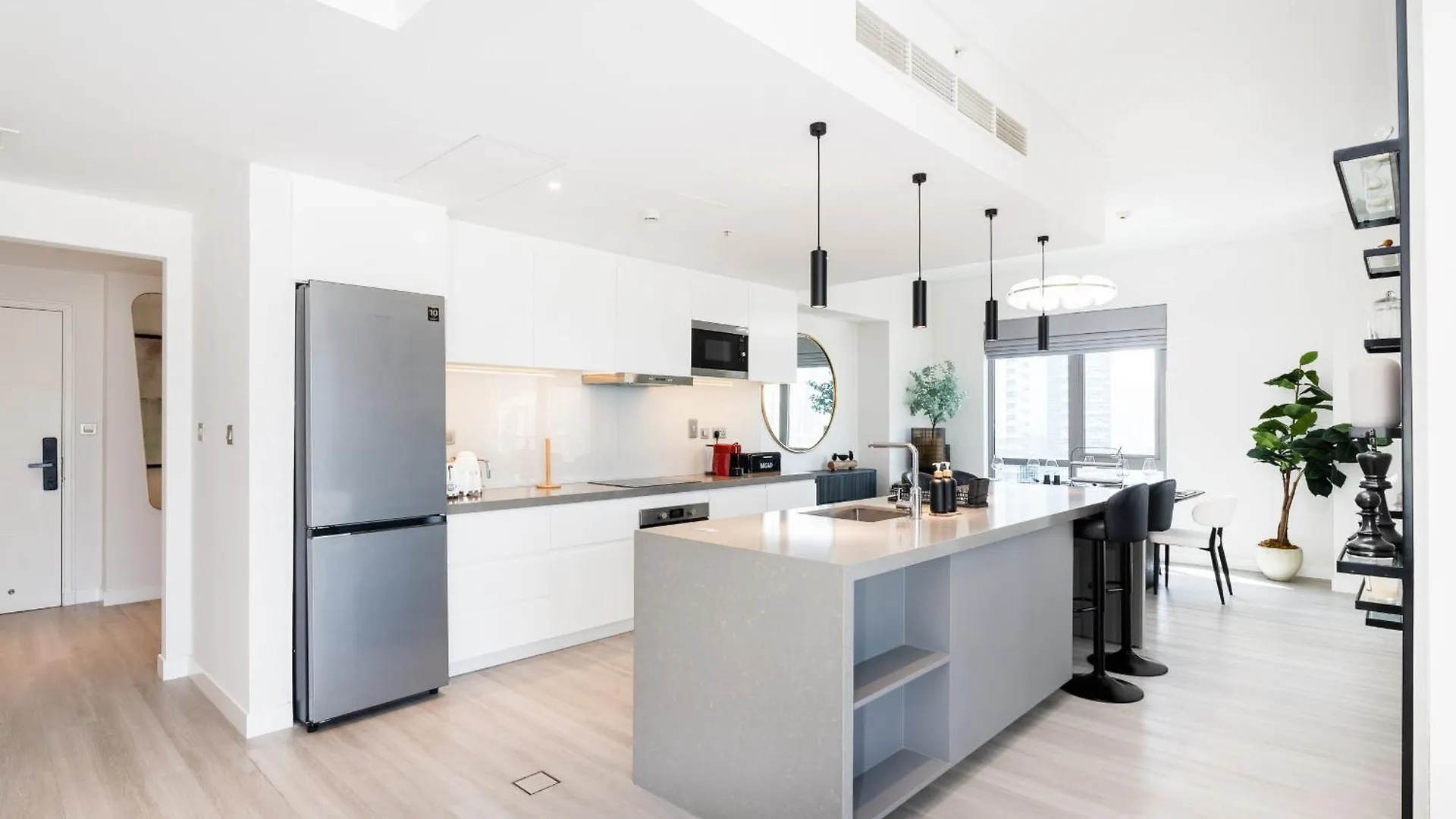 Apartment South Ridge 1, Downtown Dubai - Mint Stay